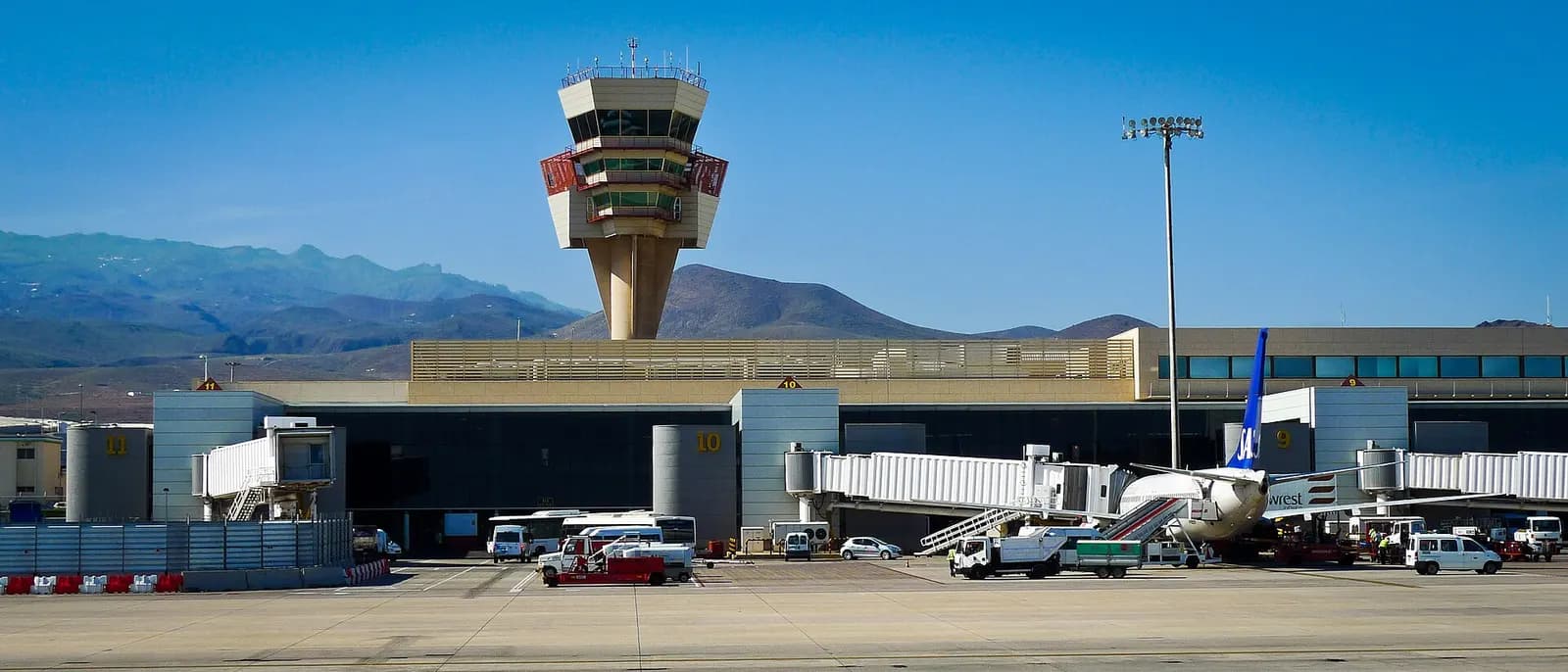 Control tower at Gran Canaria Airport