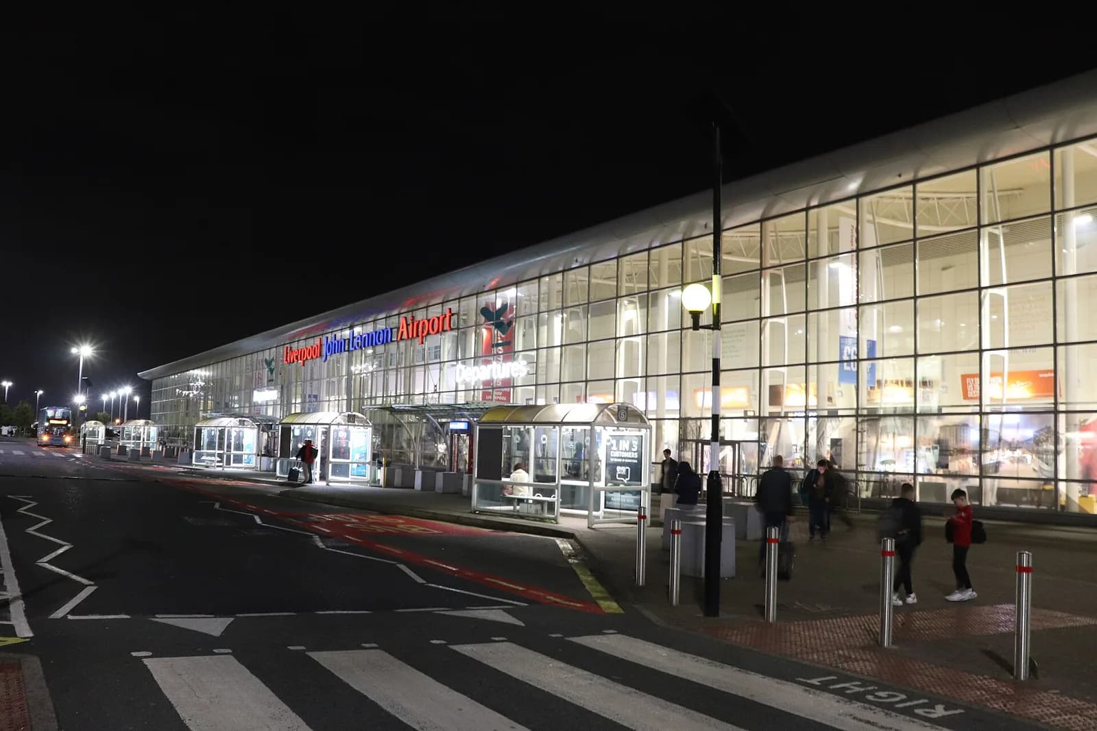 Liverpool John Lennon Airport exterior and airfield (LPL/EGGP)