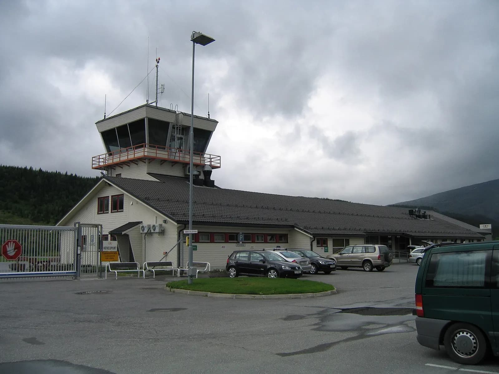 Mosjøen lufthavn, Norway (MJF). Picture taken by user:ZorroIII .