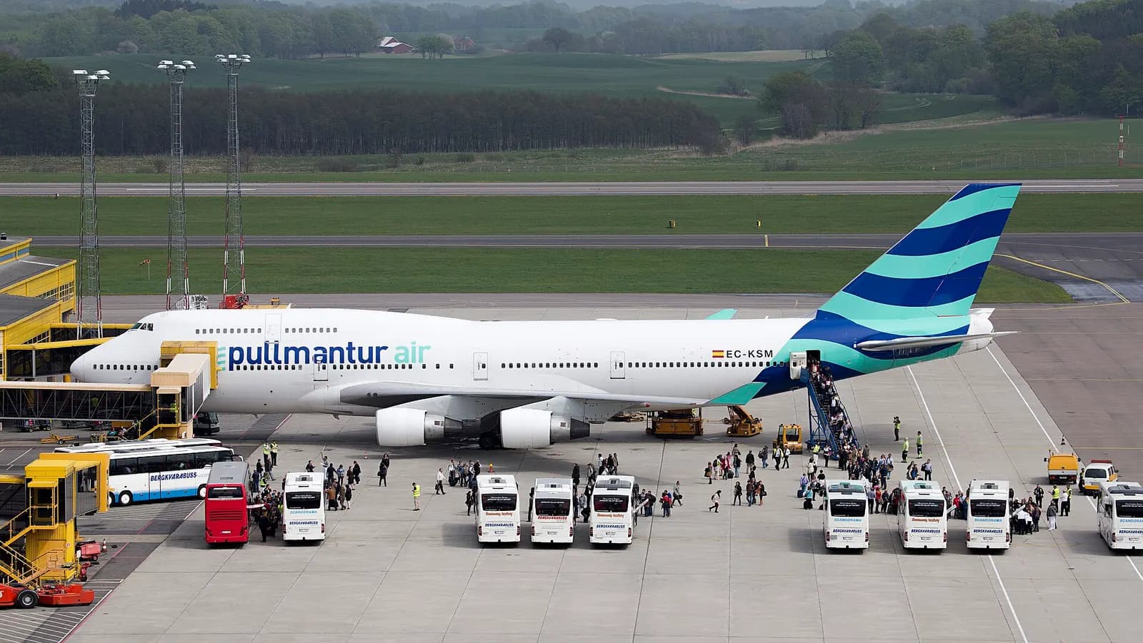 Premiären för kryssingsarrangören Pullmantur att angöra Malmös nya kryssningsterminal med kryssningsfartyget Empress den 11 maj 2013 innebär även högtryck för Malmö Airport vid Sturup. Vid tretiden på eftermiddagen den 11 maj slog Malmö Airport nytt rekord med 1.800 passagerare som passerade termina