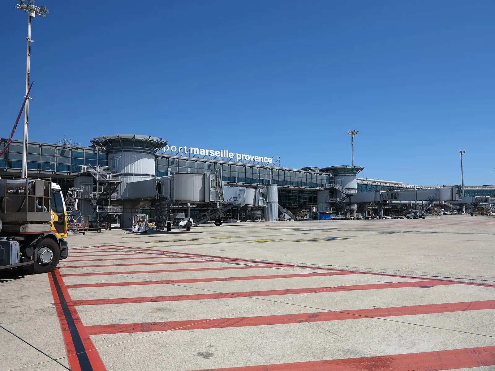 AIRPORT MARSEILLE PROVENCE