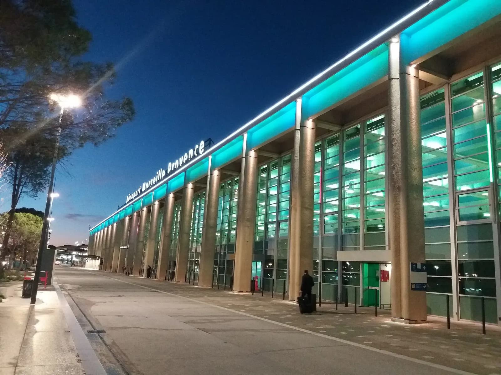 L'aéroport Marseille-Provence (France)
