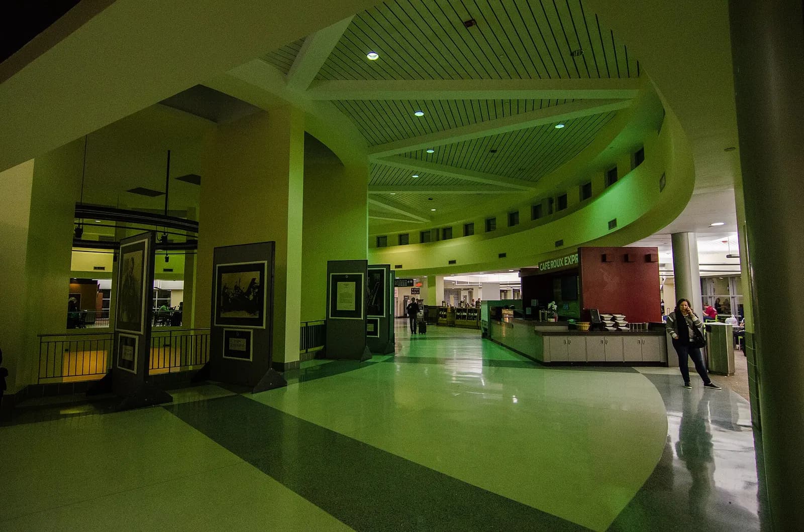 Louis Armstrong New Orleans International Airport - Last day of the old MSY Terminal.