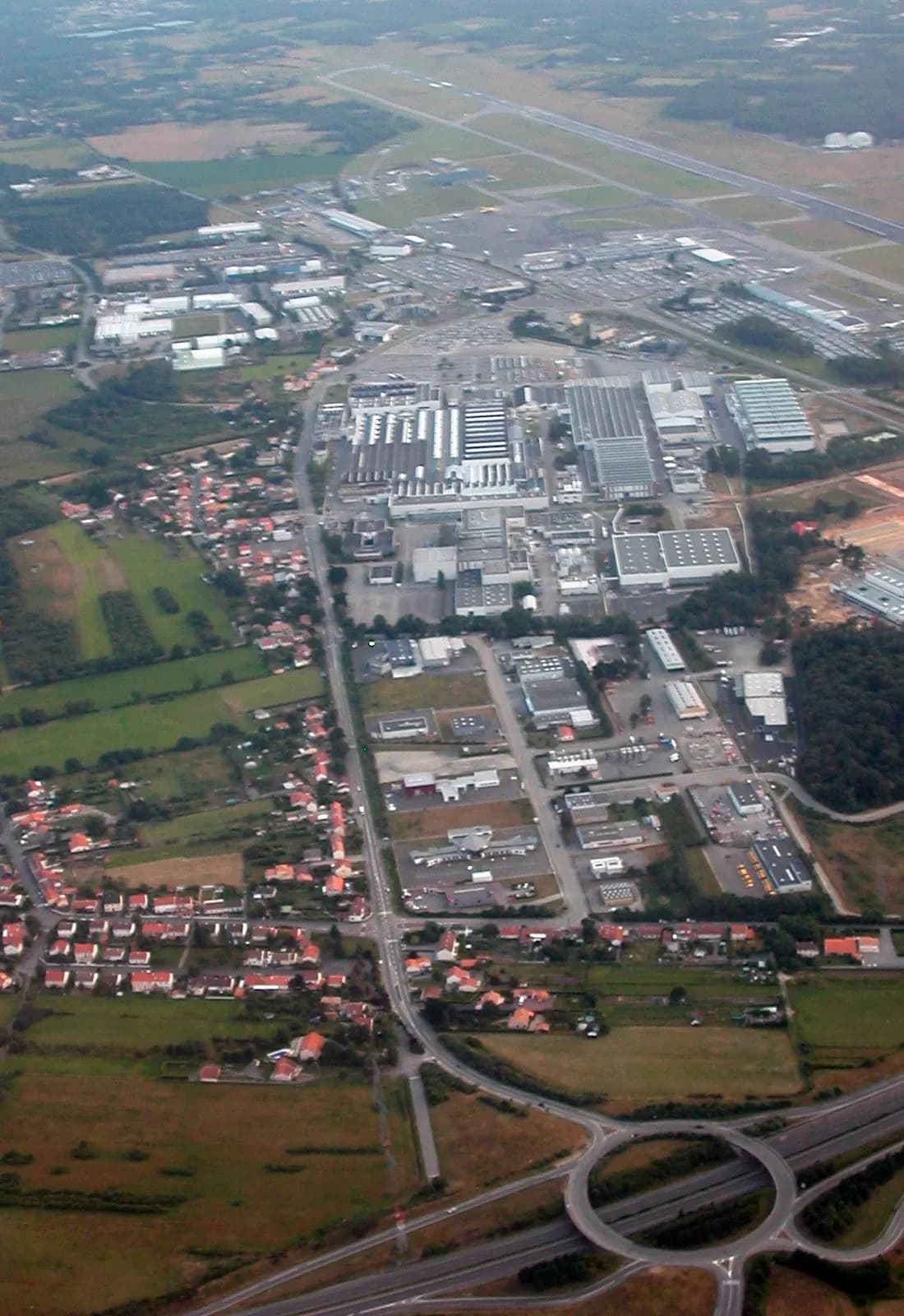 Runway and taxiways at Nantes Atlantique Airport