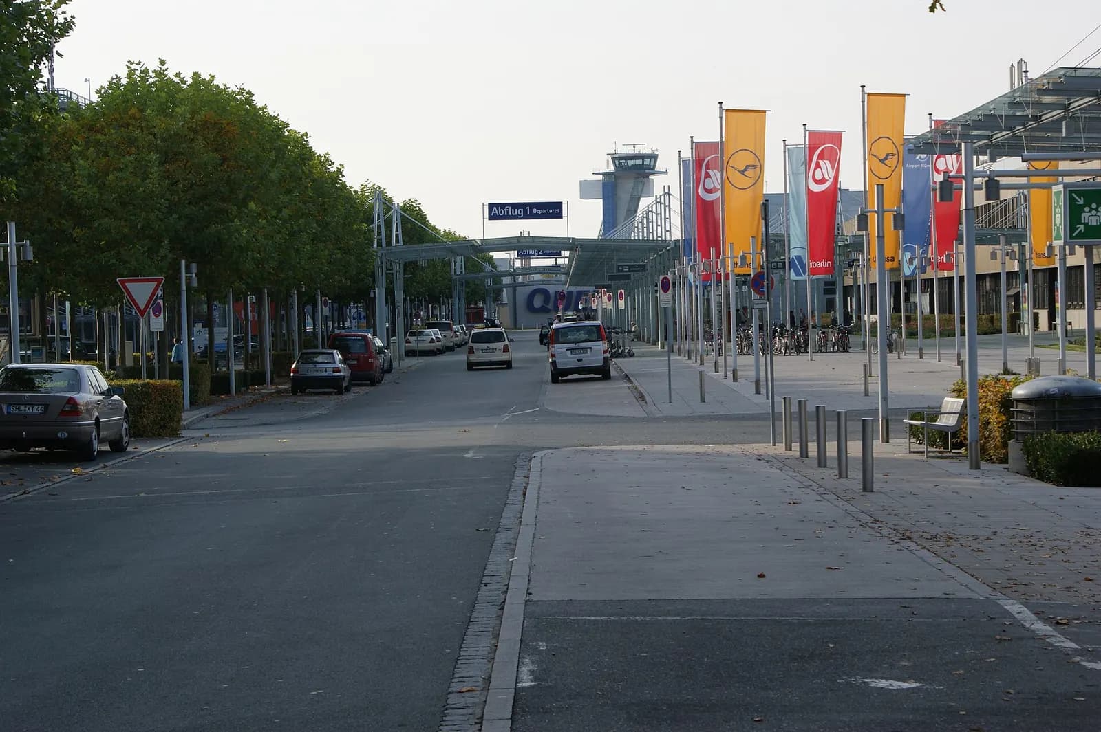 Flughafen NBG 2008