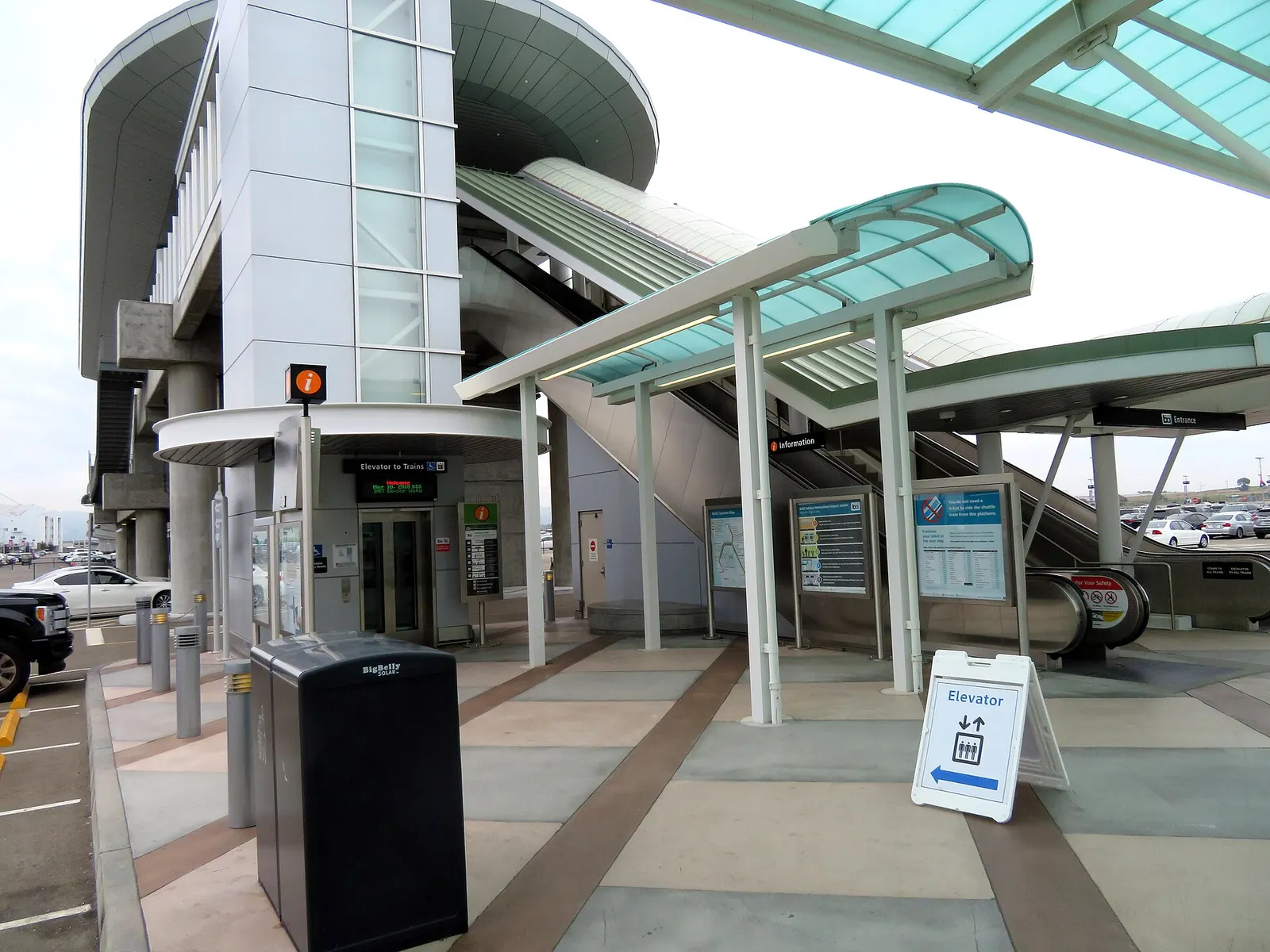 Oakland International Airport station in March 2018