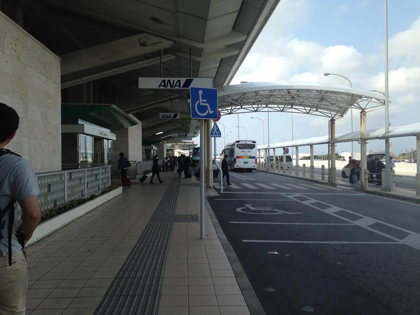 Naha Airport domestic passenger terminal building exterior
