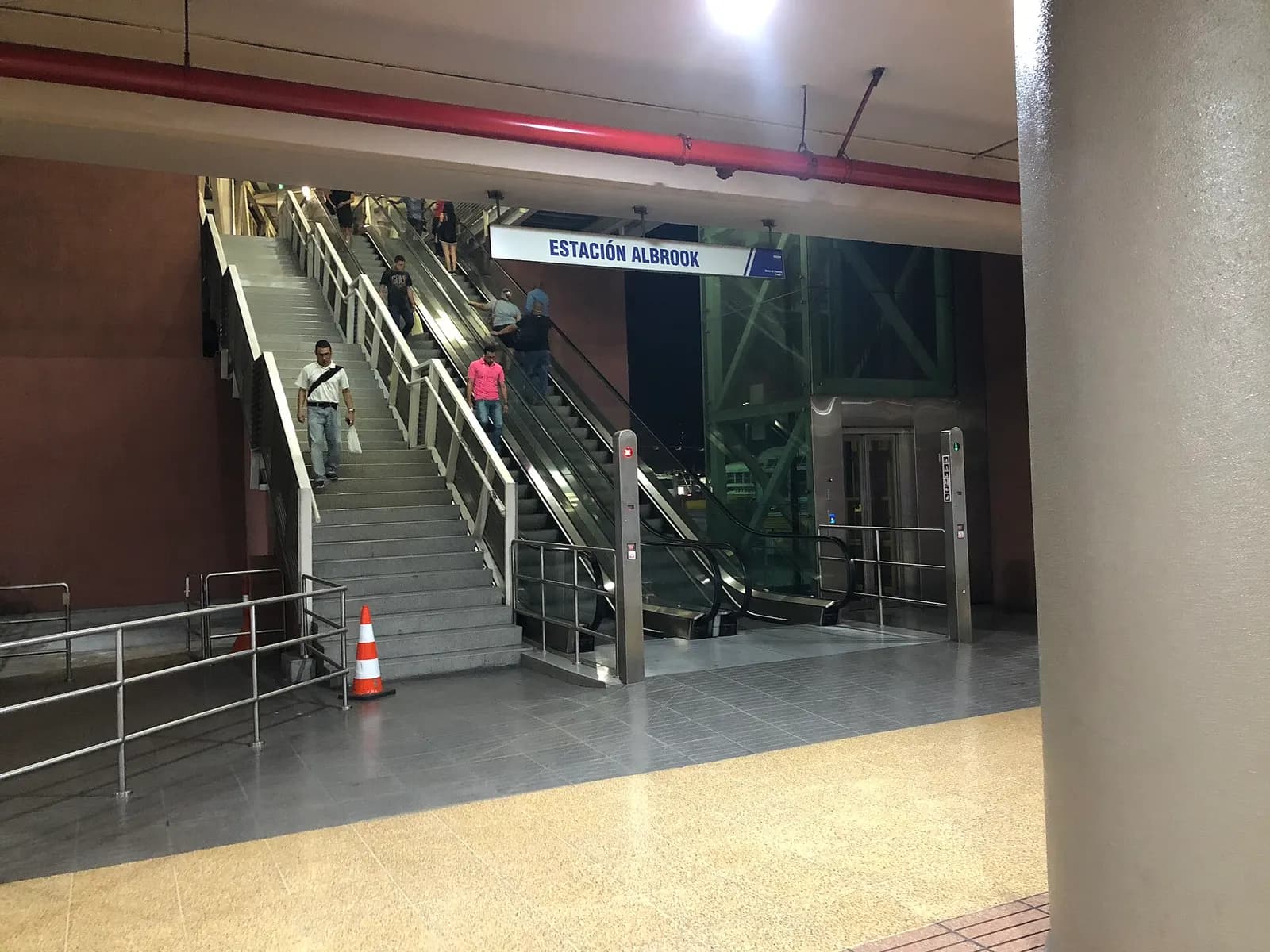 Signed Panama Metro Estación Albrook entrance inside the national bus station.