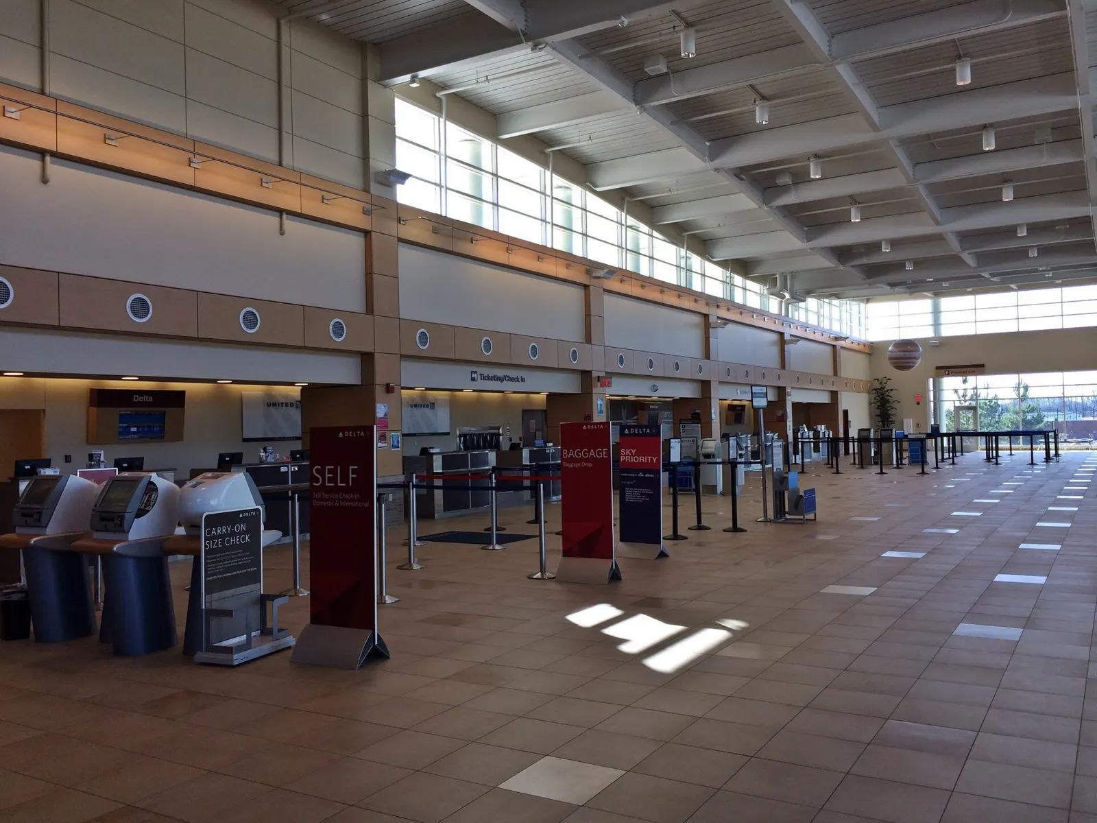 Ticketing and departure hall at Peoria International Airport