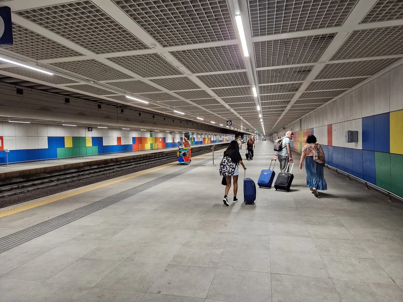 Platform 3 at Palermo Aeroporto Trenitalia station