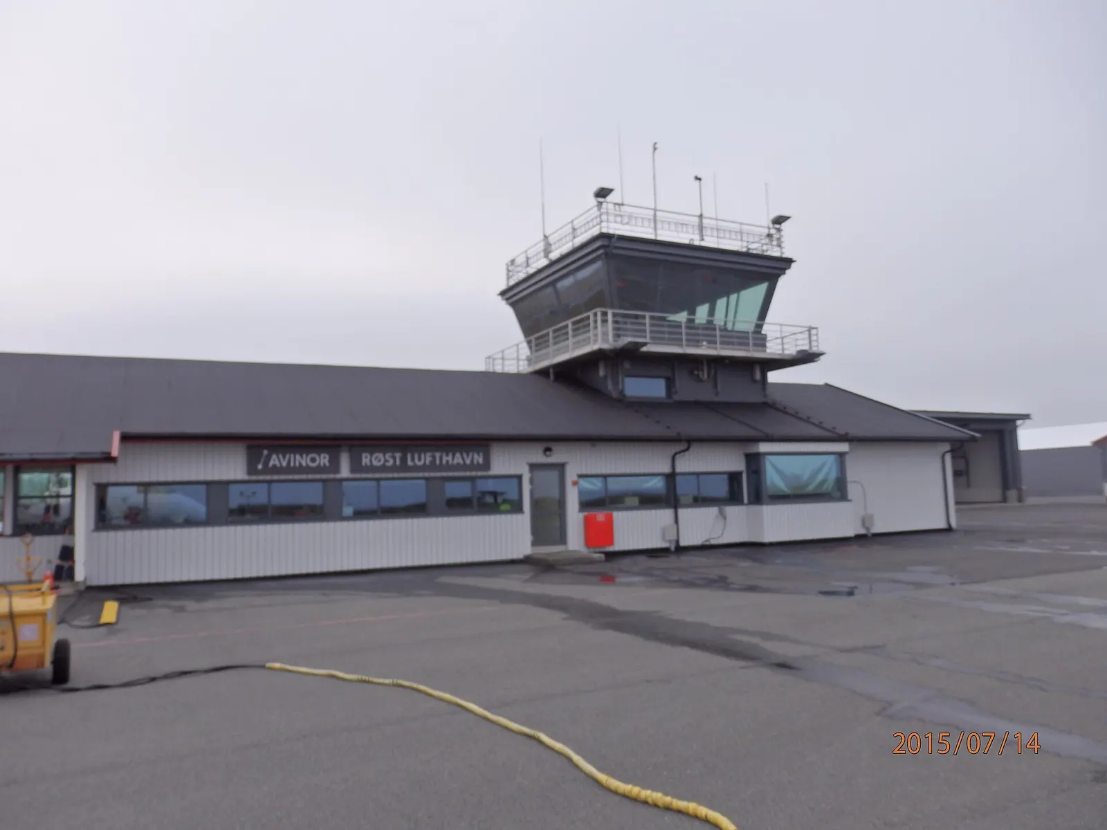 Røst Airport (RET) terminal and apron — Røst lufthavn