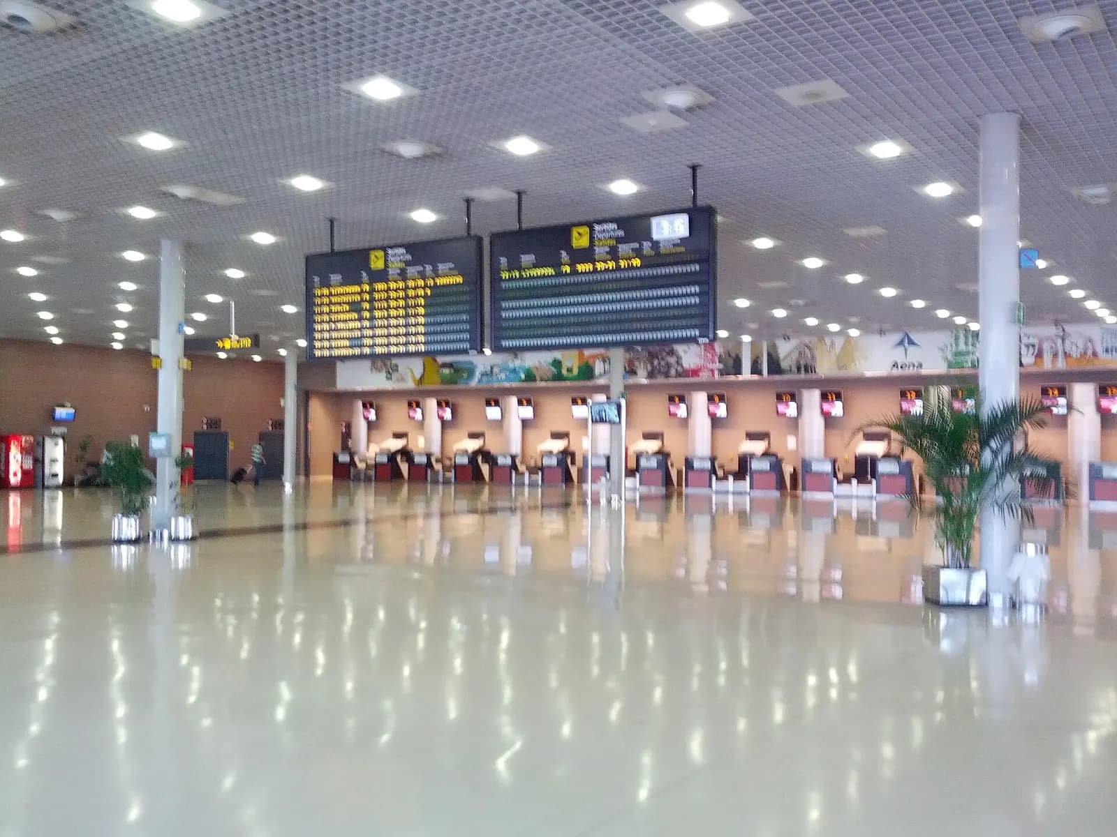 Reus Airport departure area.