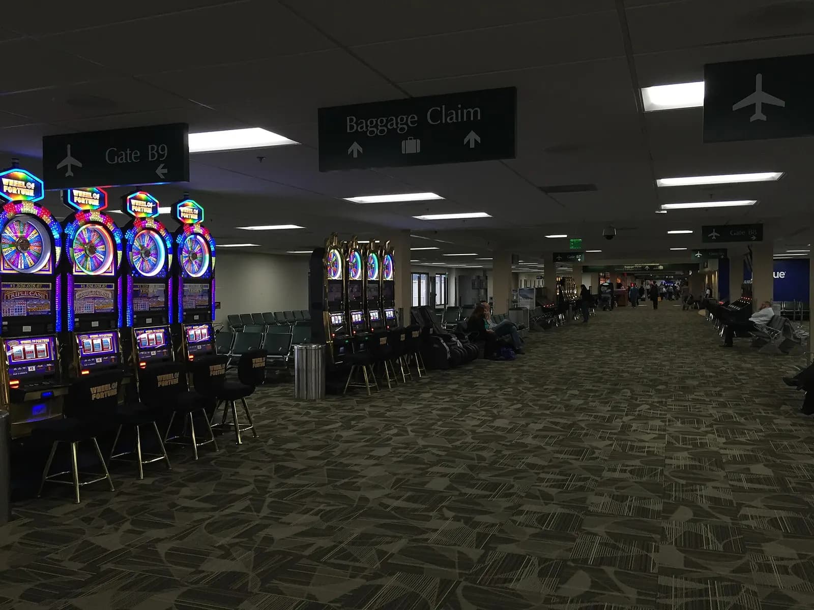 Concourse B holdroom with Gate B9 and B8 signs at Reno-Tahoe in 2015