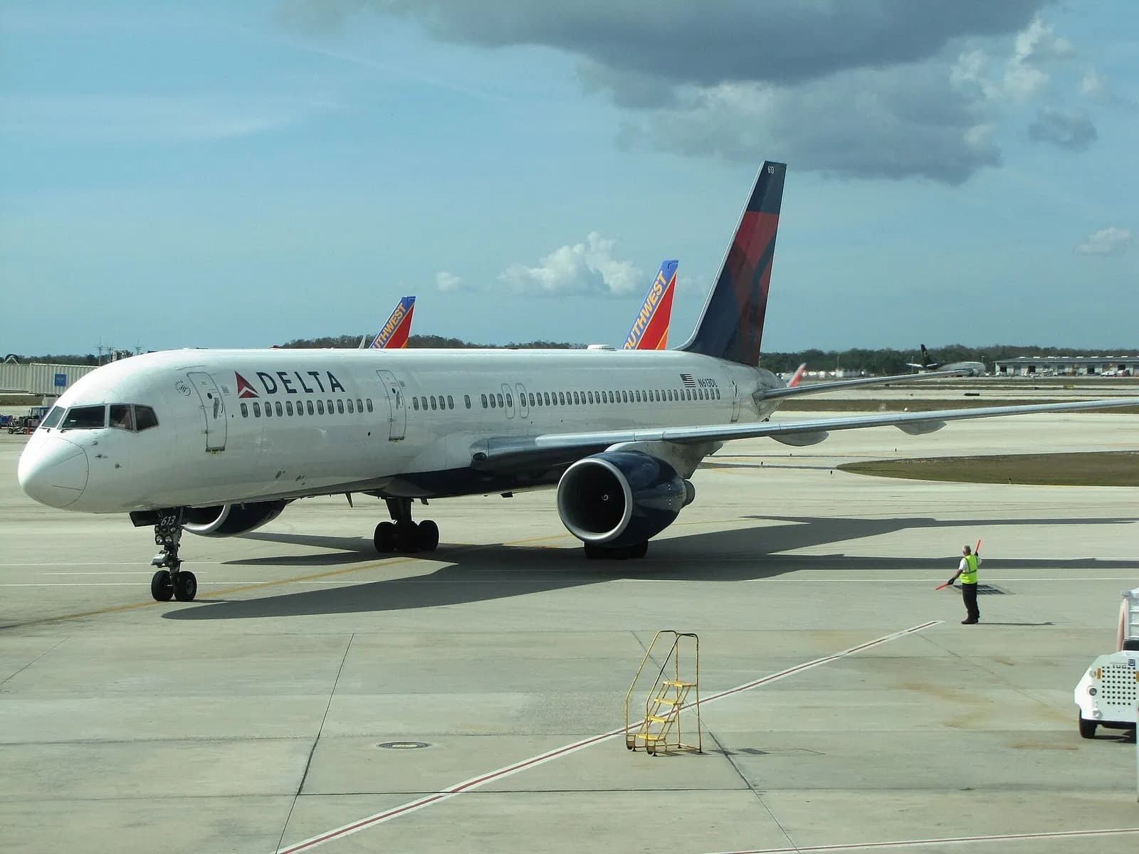 Delta Air Lines Boeing 757-200 Southwest Florida International Airport