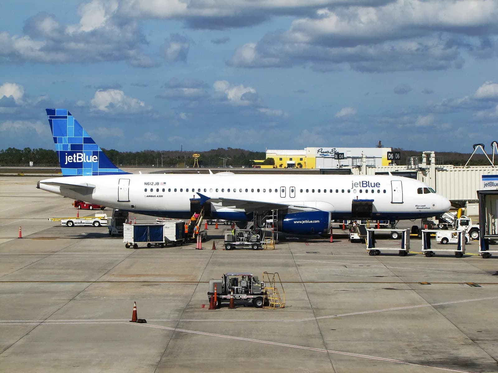 JetBlue Airways Airbus A320-200 Southwest Florida International Airport