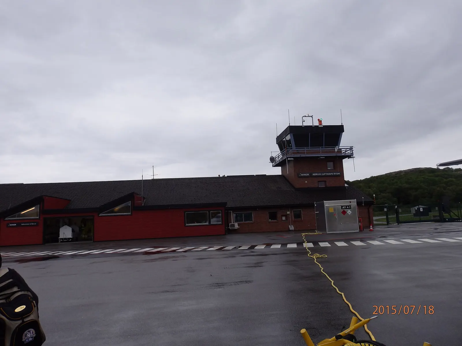 Rørvik Airport, Ryum — terminal and apron overview