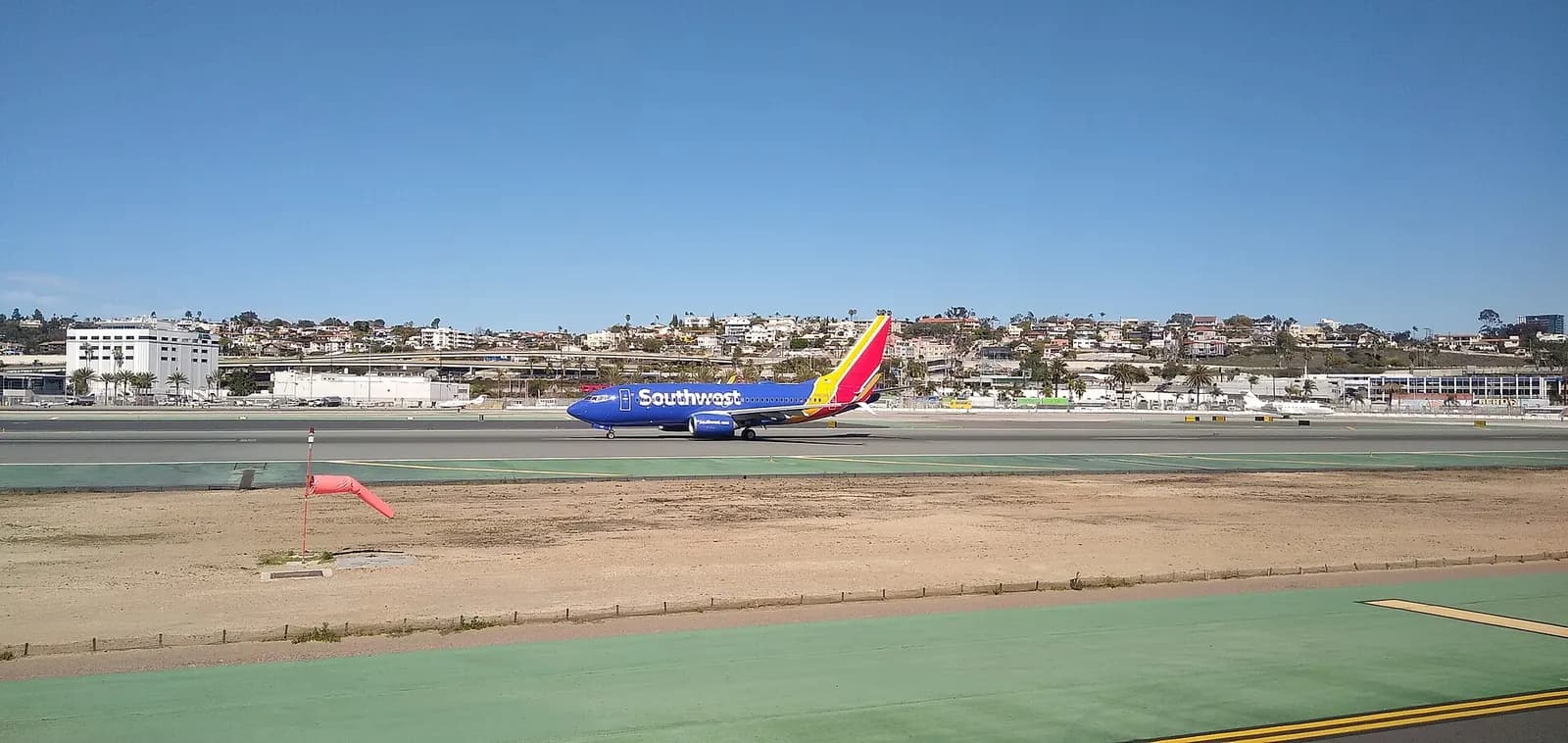 Boeing 737-700, registration N932WN, operated by Southwest Airlines on takeoff run at San Diego International Airport