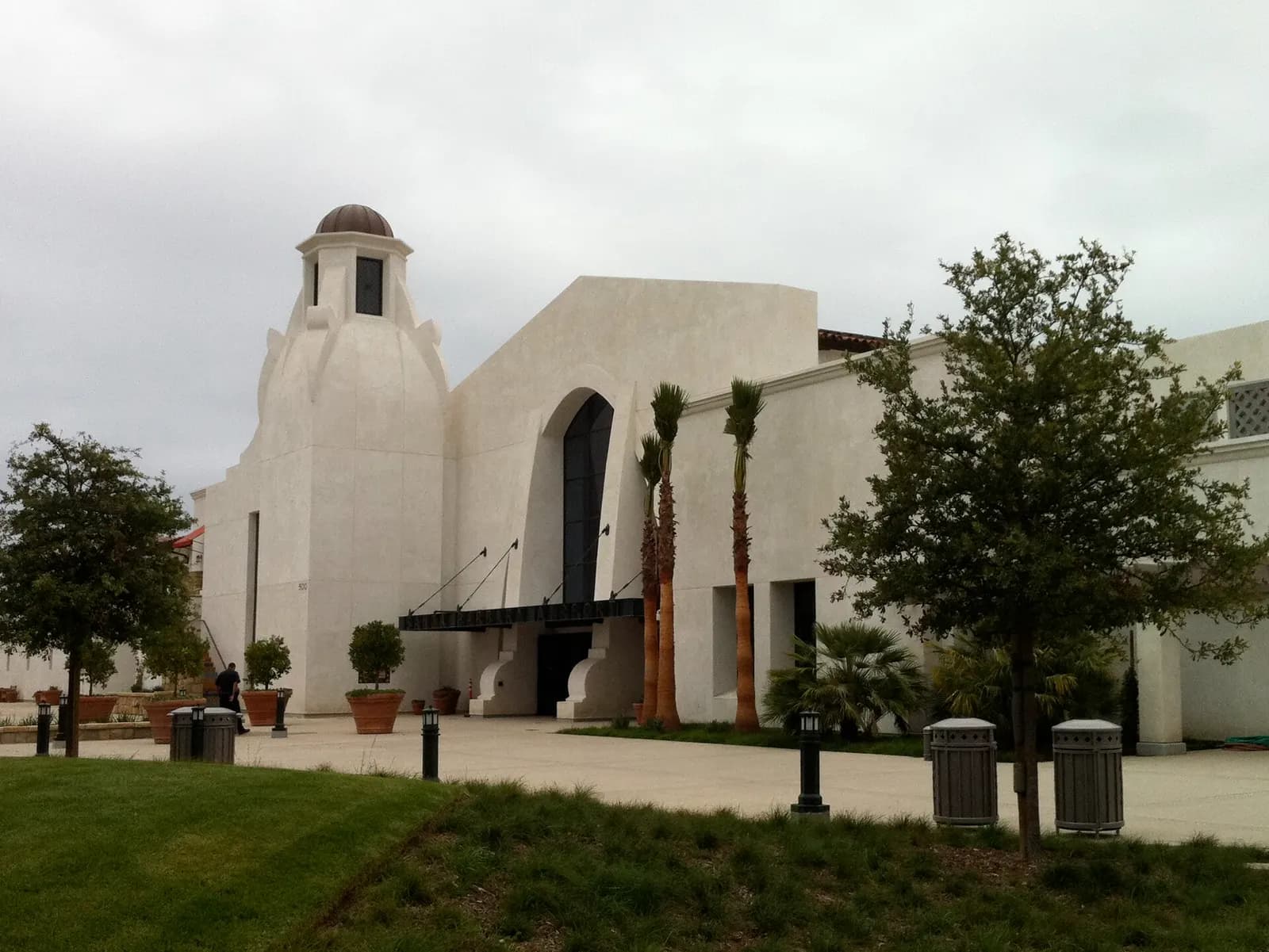 Exterior of the newer Santa Barbara Municipal Airport terminal, September 2011.