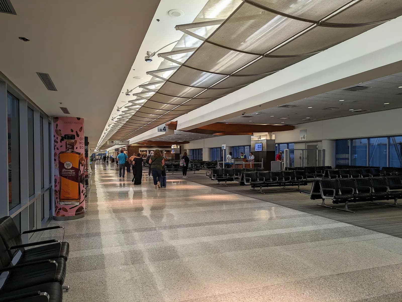 Concourse B at Louisville Muhammad Ali International Airport looking toward Gate B4