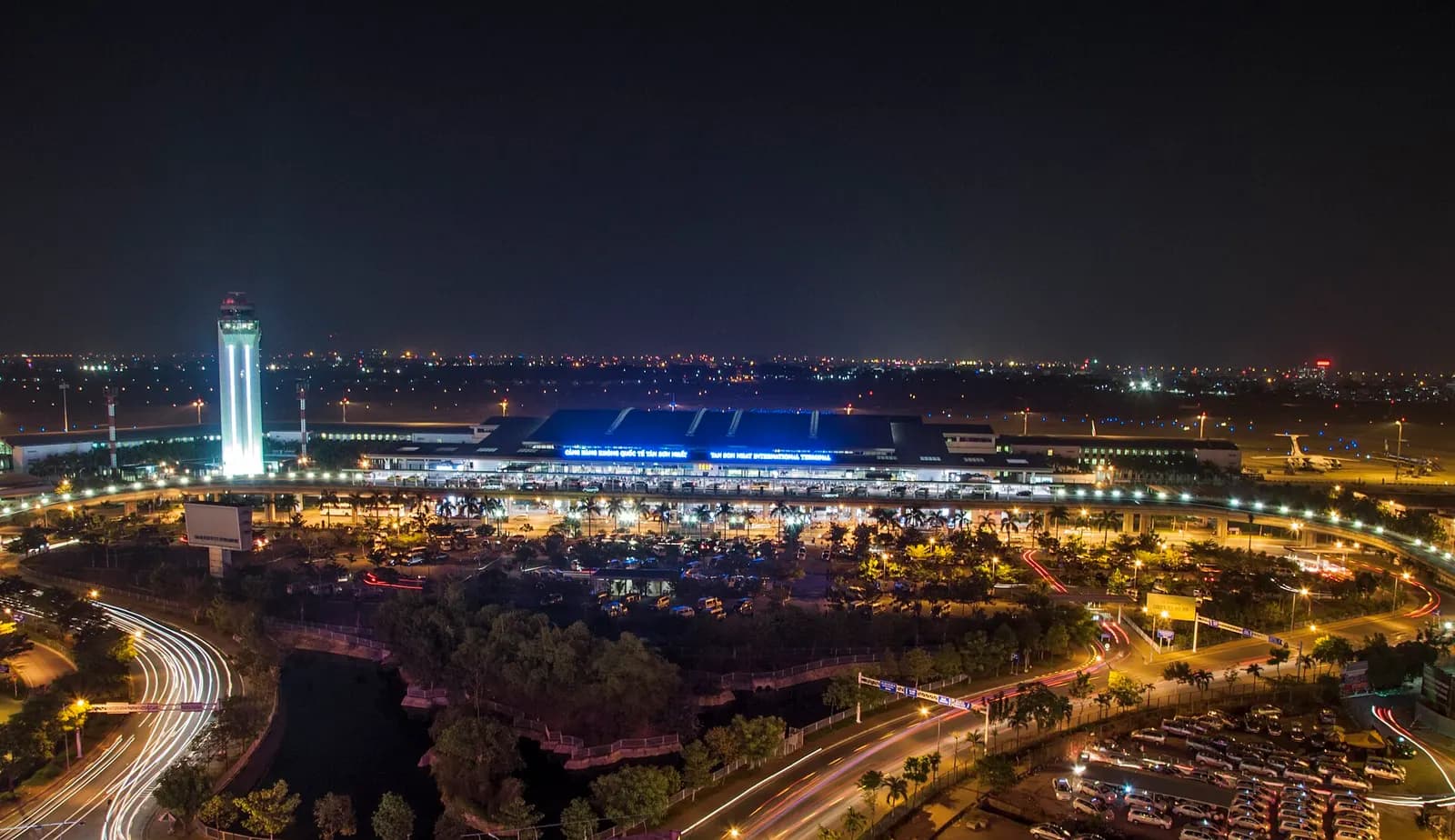 Tan Son Nhat International Airport at night