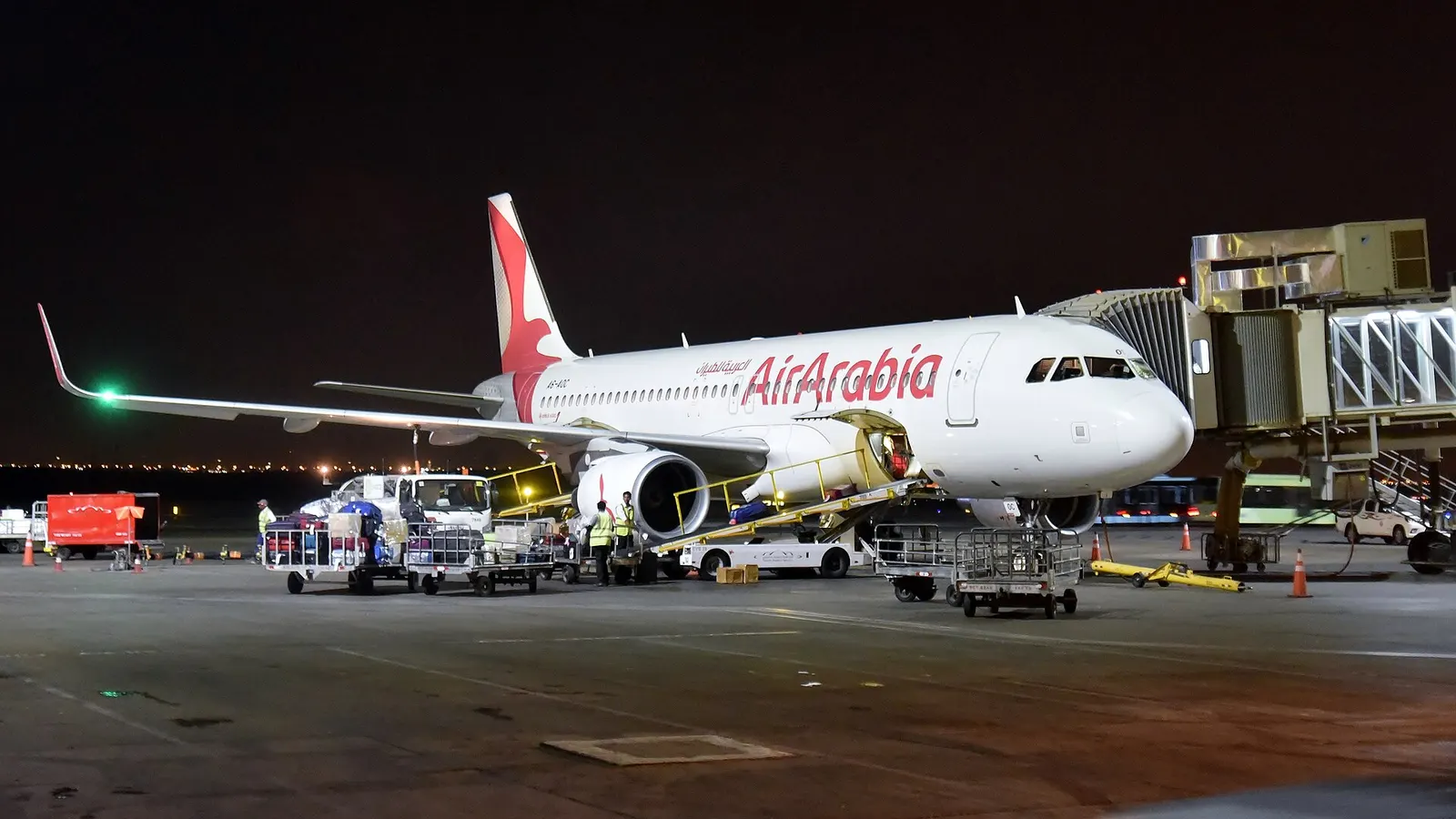 Air Arabia Airbus A320-214 A6-AOC pauses at Sharjah International Airport (SHJ/OMSJ), United Arab Emirates, between arriving from Moscow Domodedovo Airport (DME/UUDD), Russia, as G9806, and departing for Cochin International Airport (COK/VOCI), Kochi, Kerala, India, as G9422