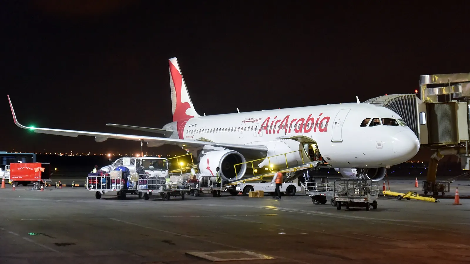 Air Arabia Airbus A320-214 A6-AOC pauses at Sharjah International Airport (SHJ/OMSJ), United Arab Emirates, between arriving from Moscow Domodedovo Airport (DME/UUDD), Russia, as G9806, and departing for Cochin International Airport (COK/VOCI), Kochi, Kerala, India, as G9422