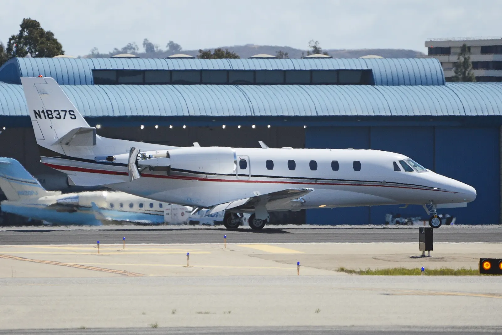 c/n 560-5155 Built 2001 John Wayne Airport, Orange County, California, USA. 16th March 2018