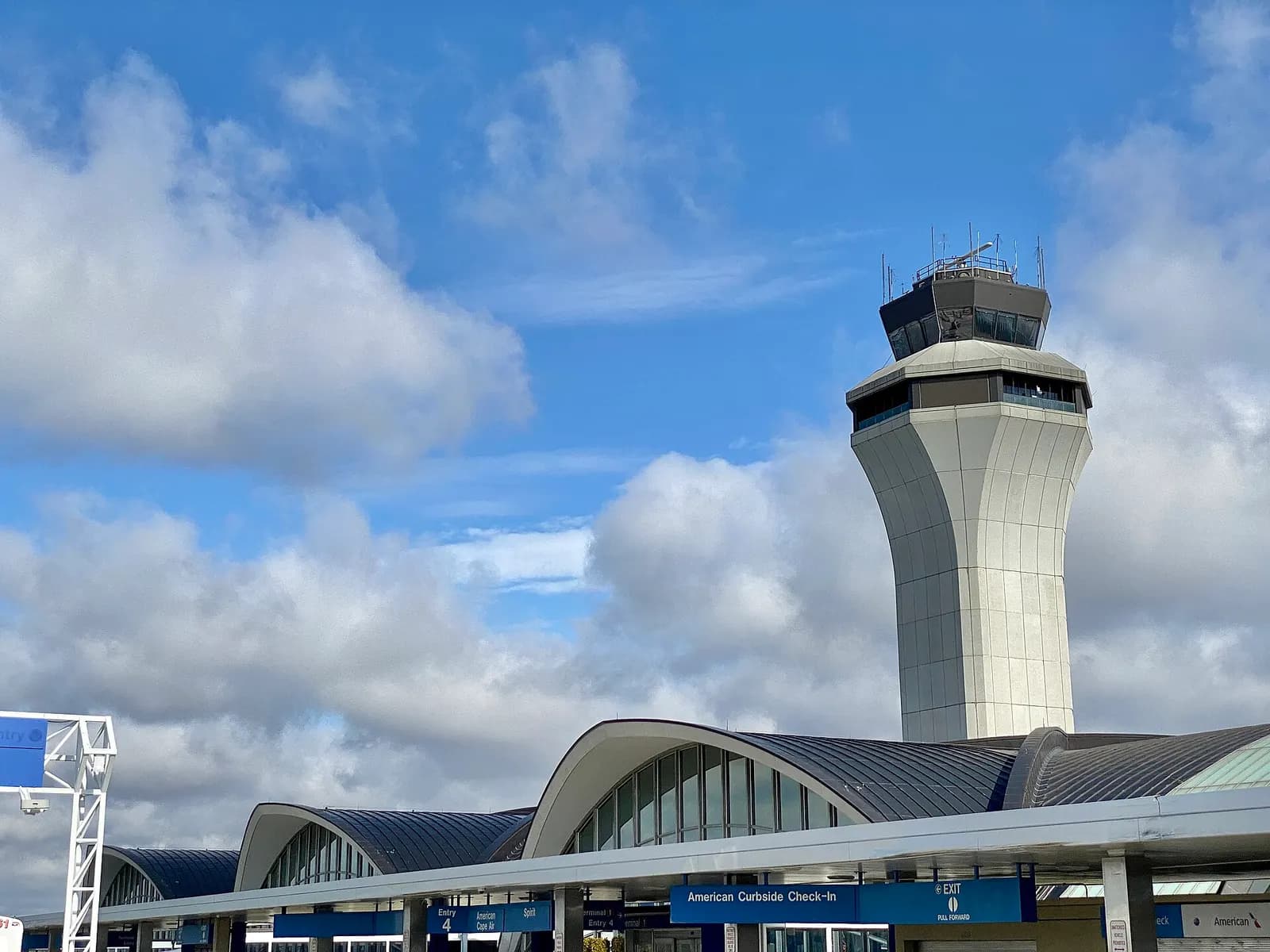 Built in 1953-1956, this Modern building was designed by Minoru Yamasaki to serve as the main airport terminal for St. Louis Lambert International Airport. The building was expanded in 1965 with a matching addition, expanding the main hall of the landslide head house of the terminal to its present s