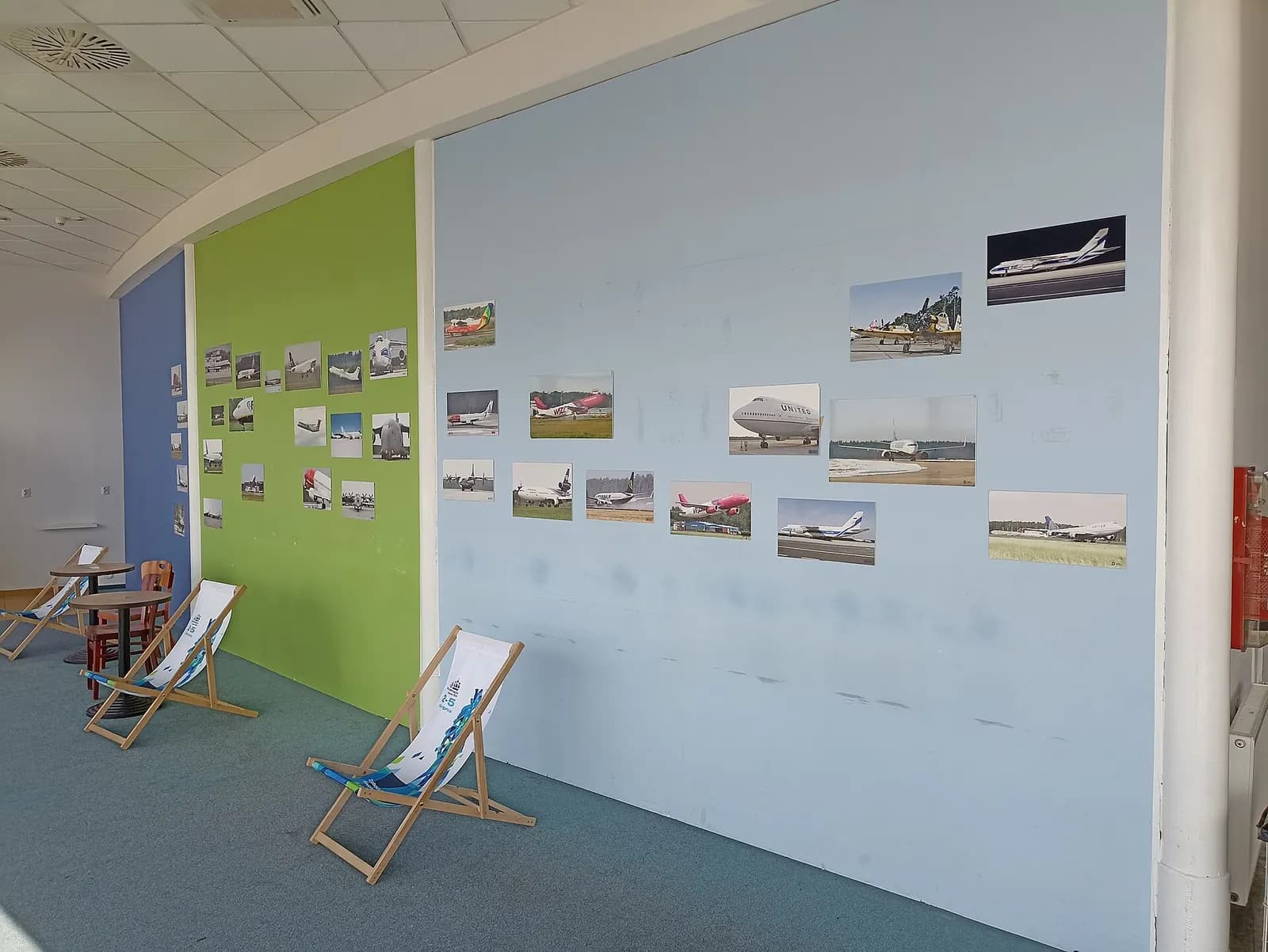 Indoor gallery corridor inside Szczecin–Goleniów Airport