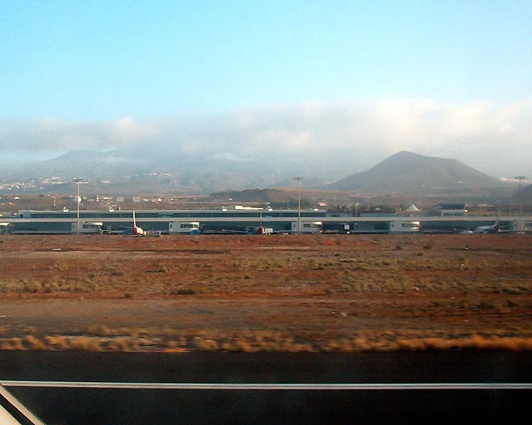 Landside view of Tenerife South–Reina Sofía terminal entrance area
