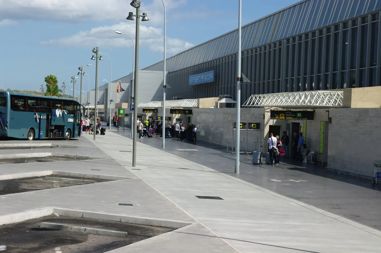 Road approach and entrance signage arriving at Tenerife South Airport