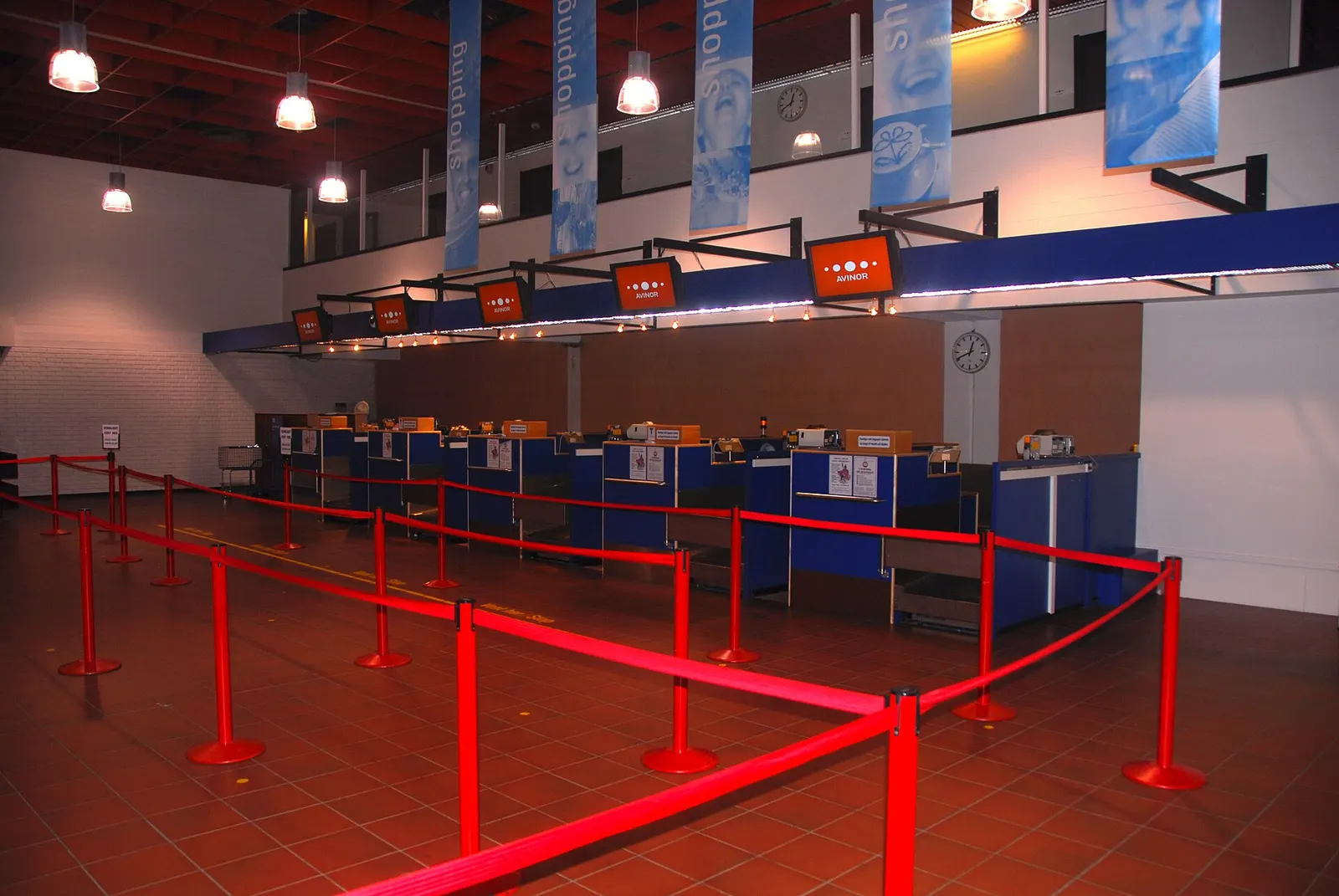Chech-in at Terminal B of Trondheim Airport, Værnes in 2009, used for charter flights. This was the main terminal from 1982 to 1994.