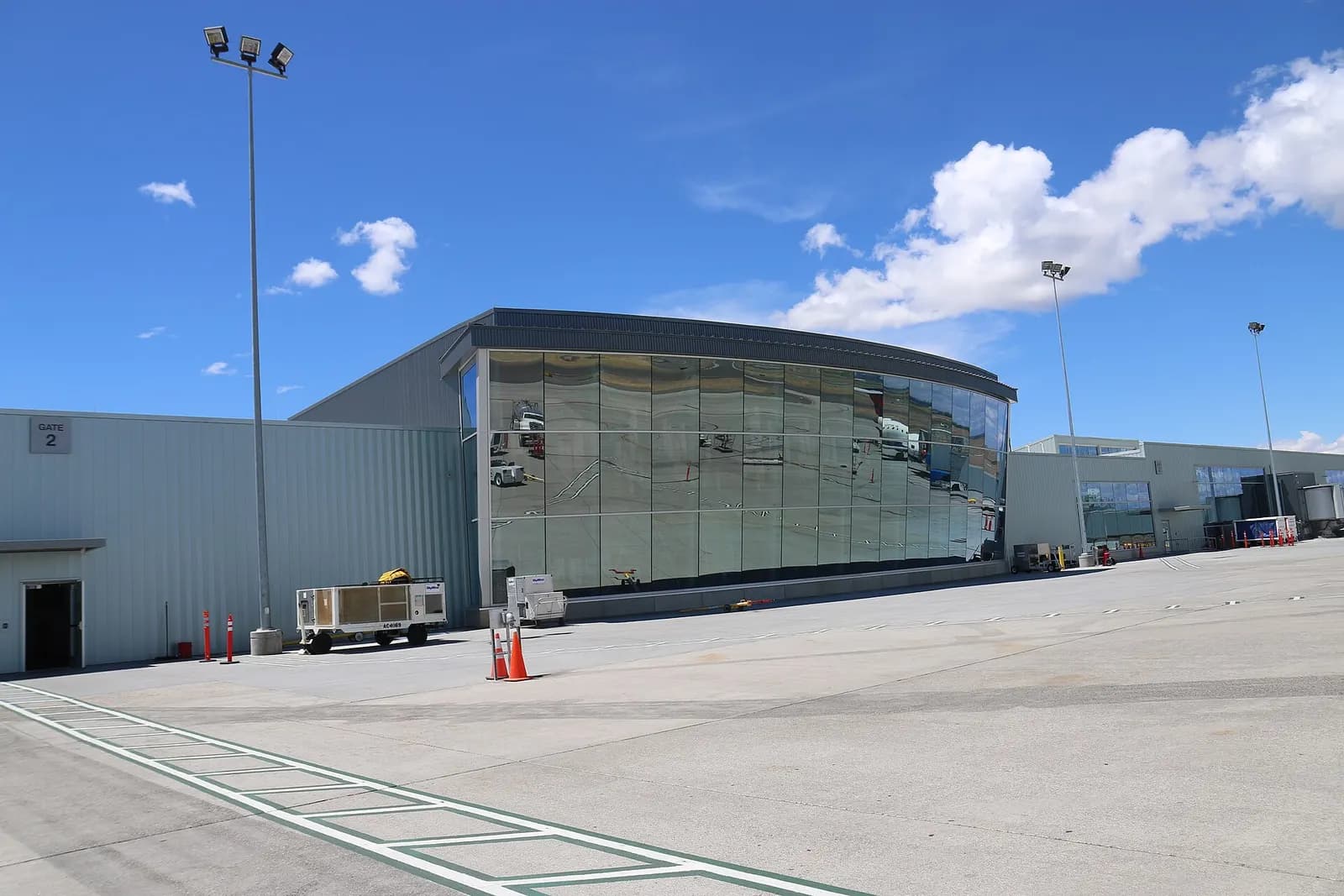 The terminal for Tri Cities Airport in Pasco, Washington on the runway side.