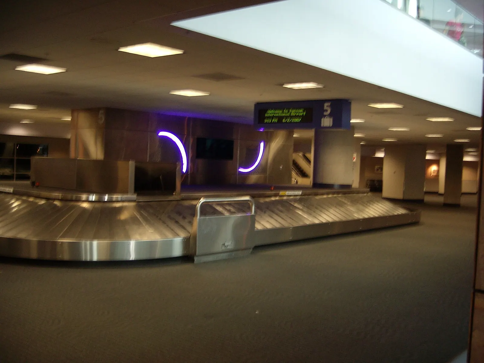 Lower-level baggage claim at Tucson International Airport, carousel 5